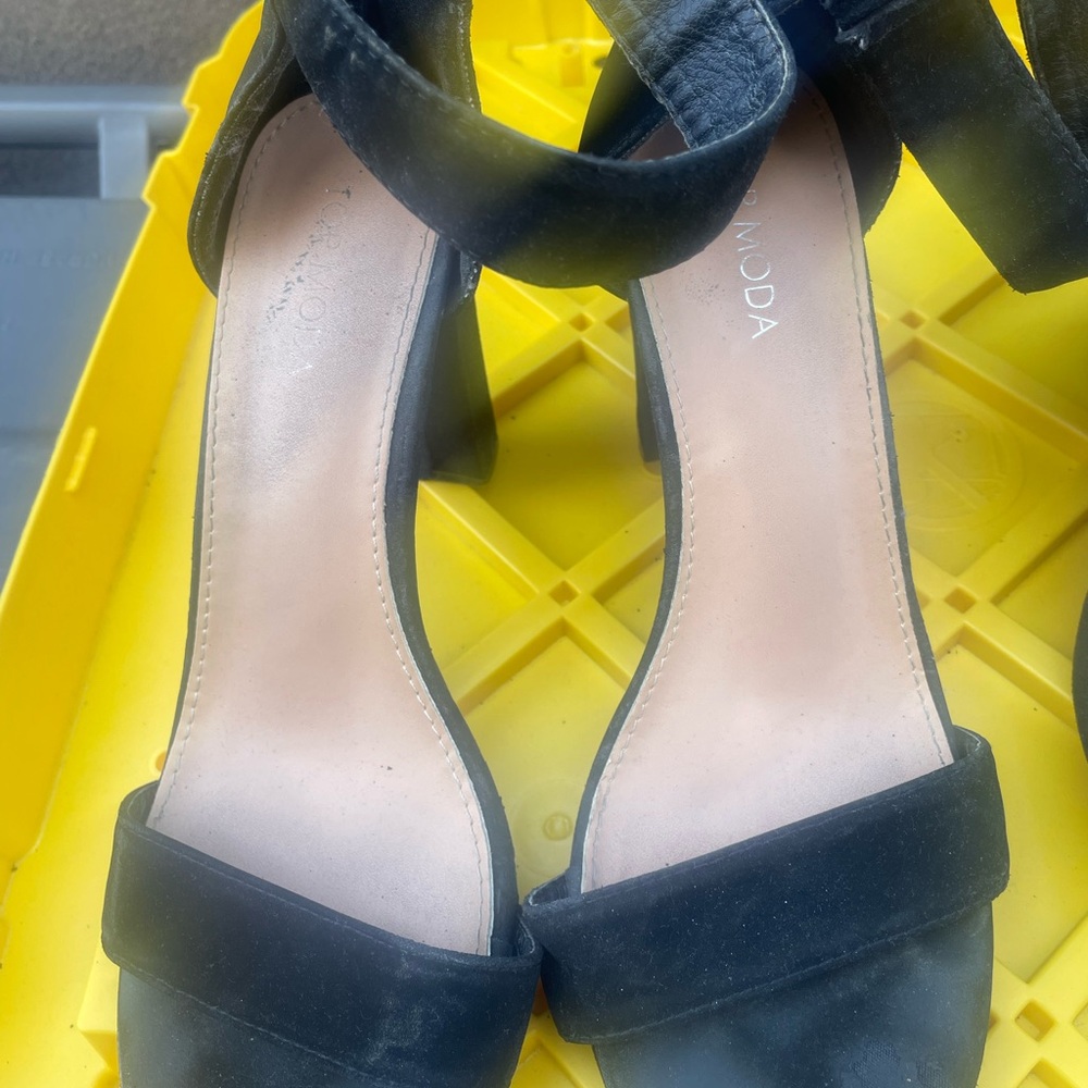Moda Black Suede Heels with Ankle Strap